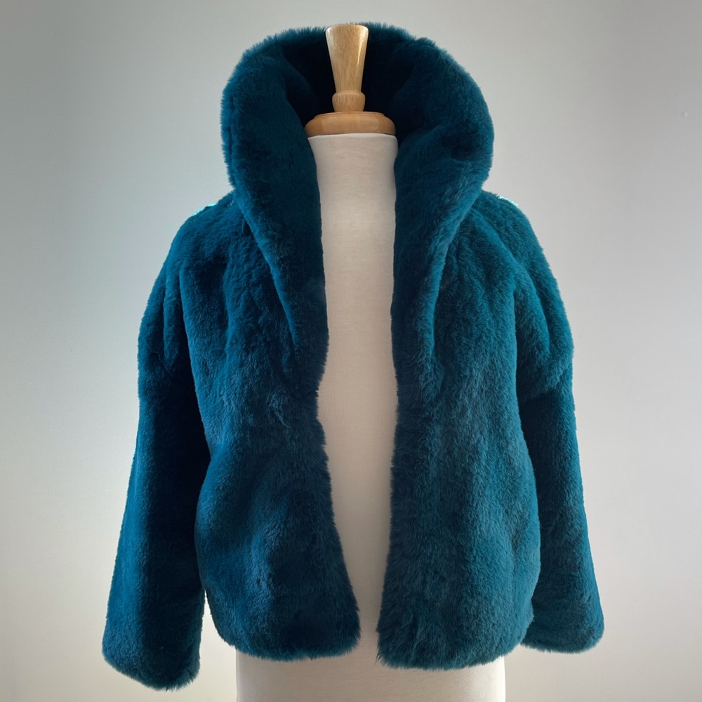 LOVE TOKEN | TIARA FAUX FUR JACKET
